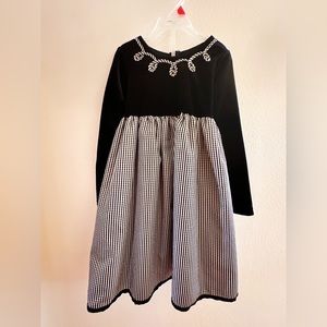 Black velvet plaid girl dress size 8